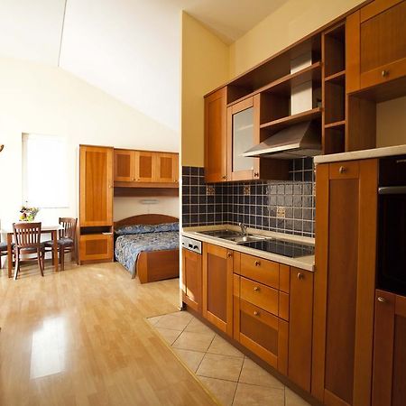 Studio Apartmani Bijeli Delfin 비오그라드나모루 외부 사진