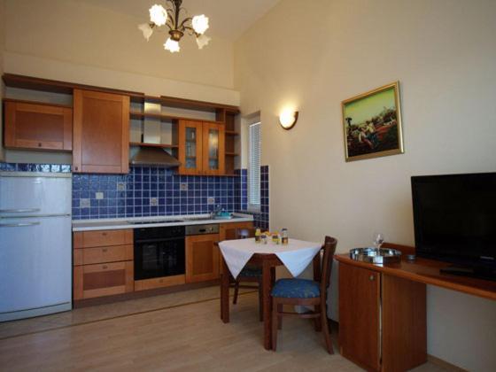 Studio Apartmani Bijeli Delfin 비오그라드나모루 외부 사진